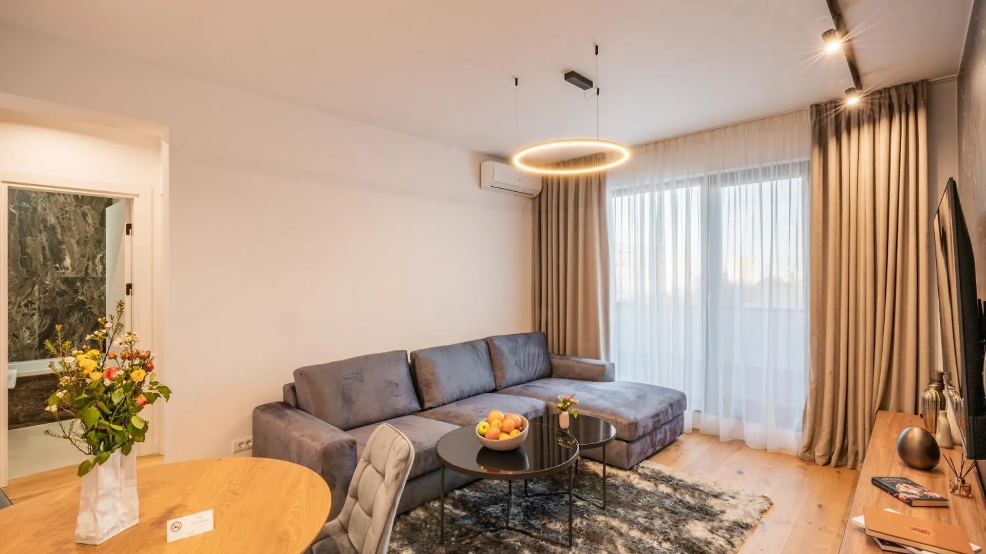 Cavar Aparthotel Bucharest Apartment