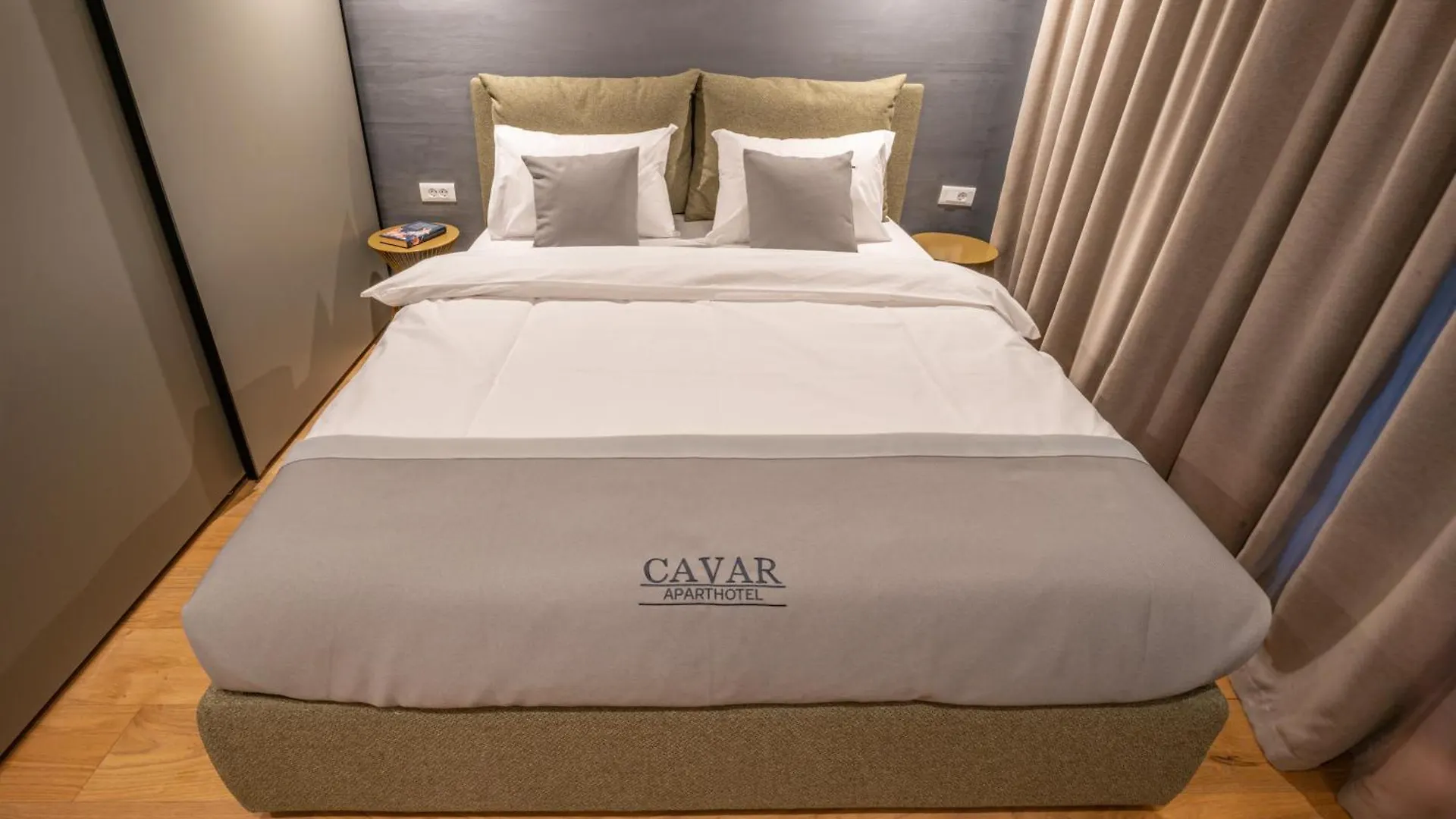 Cavar Aparthotel Bucharest 0*,  Romania