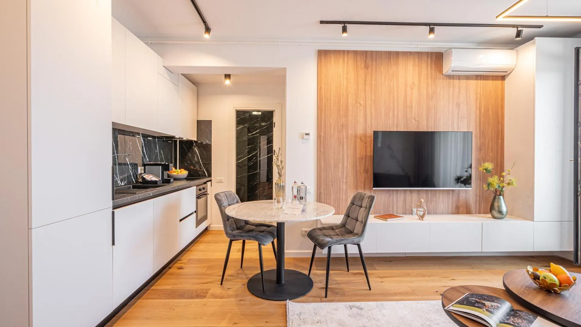 Apartment Cavar Aparthotel Bucharest