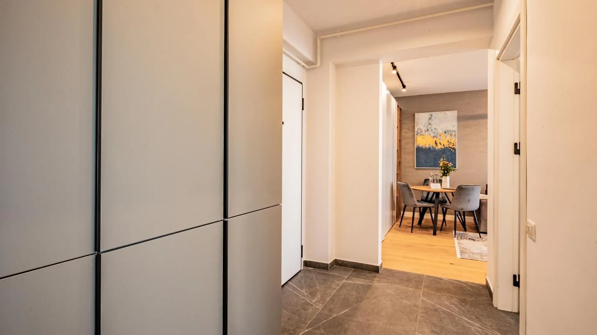 Cavar Aparthotel Bucharest Apartment