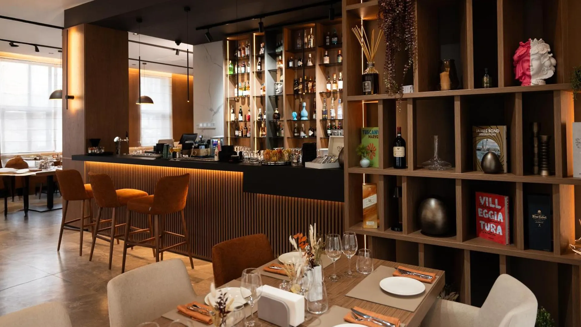 Cavar Aparthotel Bucharest 0*,